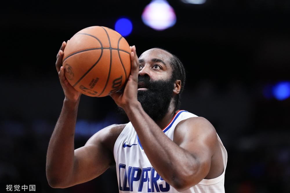 它背后隐藏 它背后隐藏