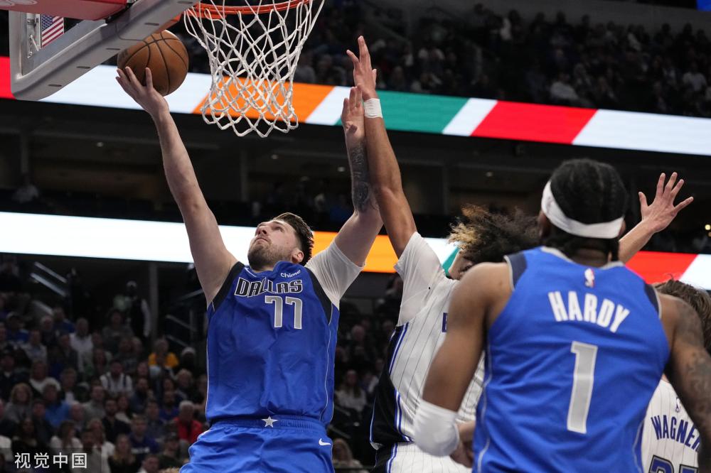 守下陷入得 守下陷入得